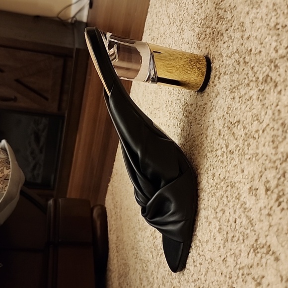 Twisted high Heeled Sandals - Picture 8 of 13